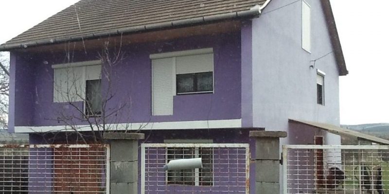 kifakult Kifakult homlokzat